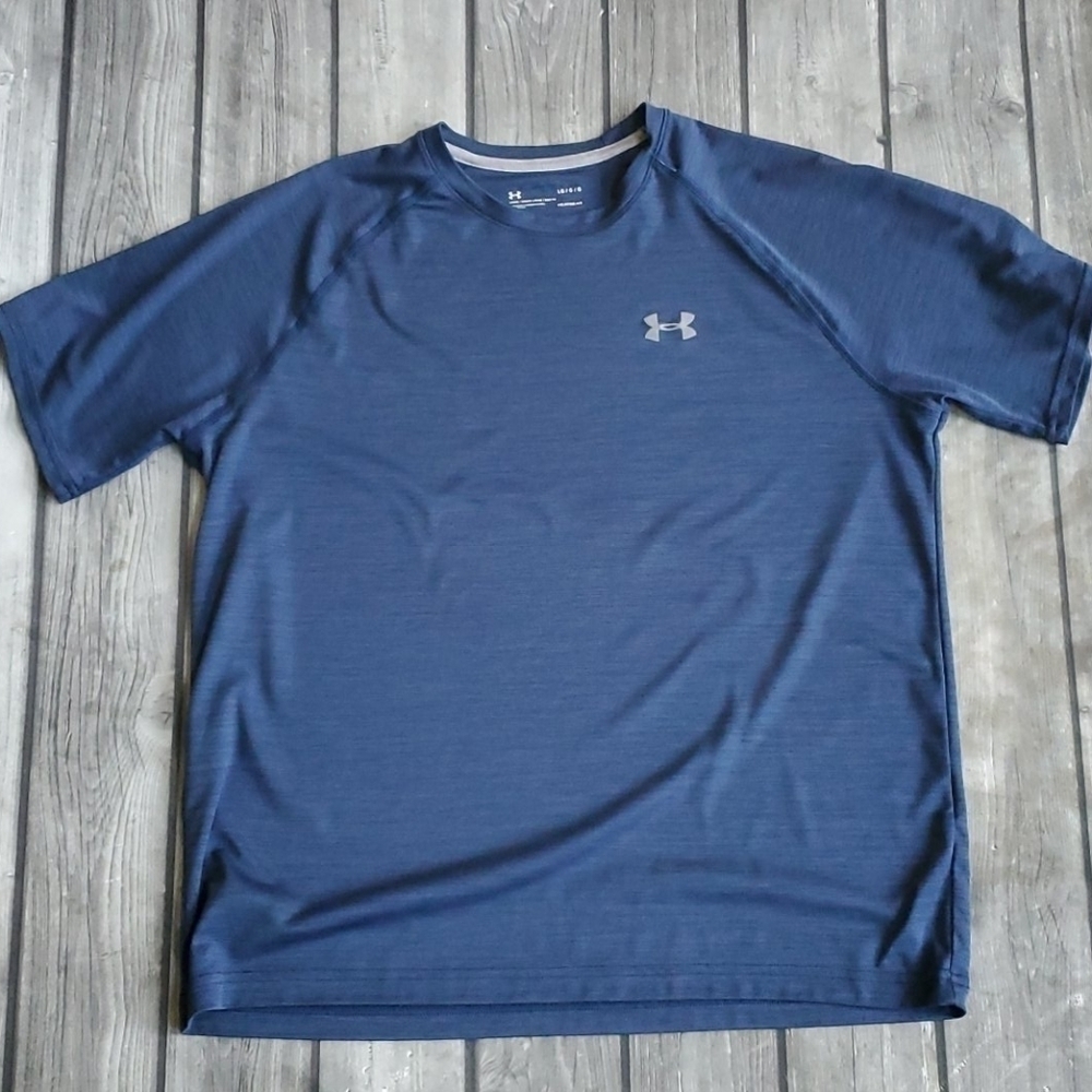 Mens Under Armour Loose Fit Heat Gear Sirt Sz Lrg